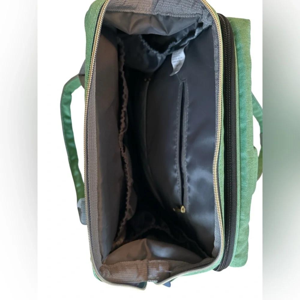 LEQUEEN Baby Diaper Bag Waterproof Backpack Portable Crib Changing Station EUC.